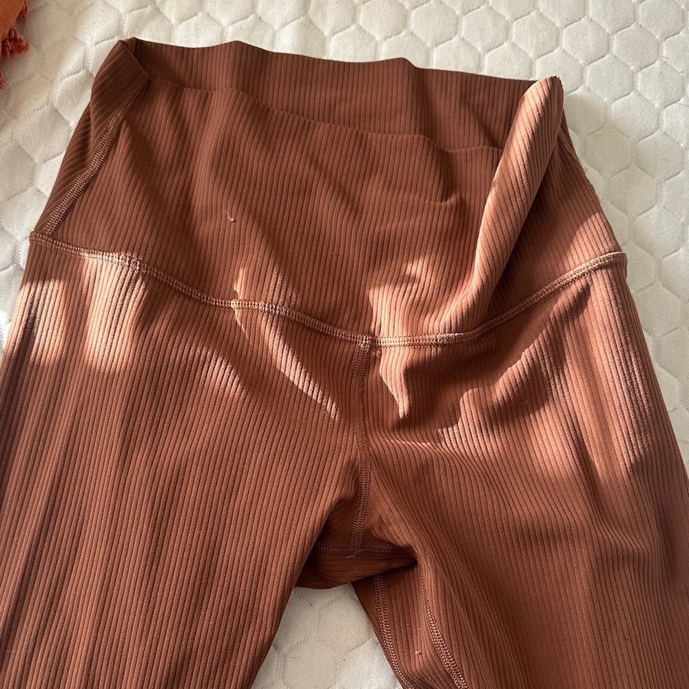 Lululemon Athletica Ribbed Leggings in Rust Brown